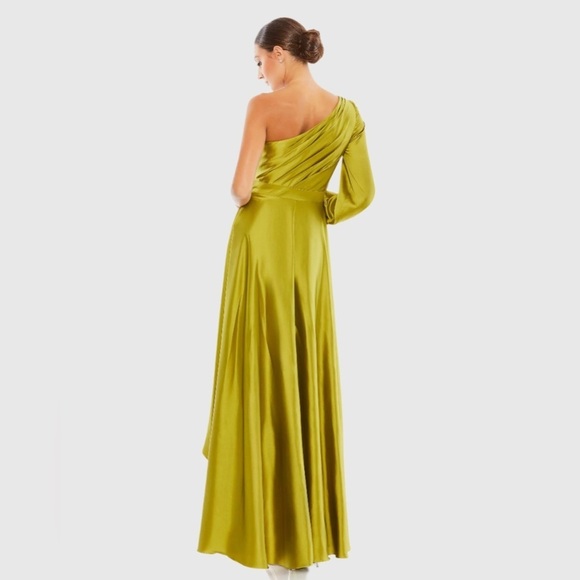 MAC DUGGAL Green High Low One Shoulder Flowy Gown in Chartreuse 2 - Picture 3 of 9